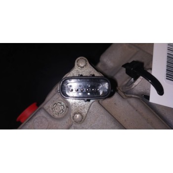 Recambio de compresor aire acondicionado para toyota auris hybrid business referencia OEM IAM 0422001330  