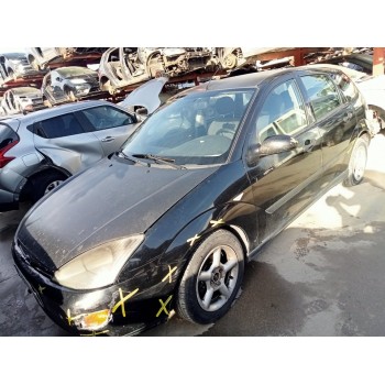 ford focus berlina (cak) del año 2000