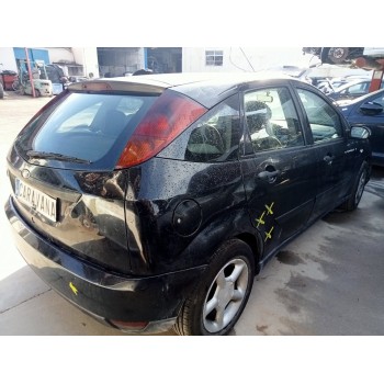 ford focus berlina (cak) del año 2000