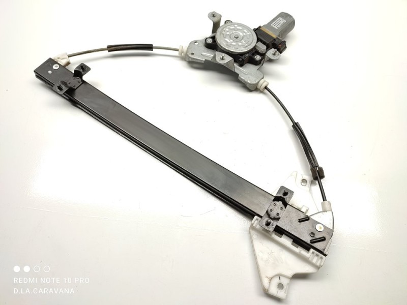 Recambio de elevalunas delantero derecho para ssangyong korando crystal 4x2 referencia OEM IAM 98820CZ010  