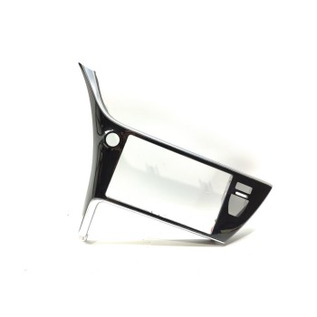 Recambio de moldura para toyota auris hybrid business referencia OEM IAM 5540502870  