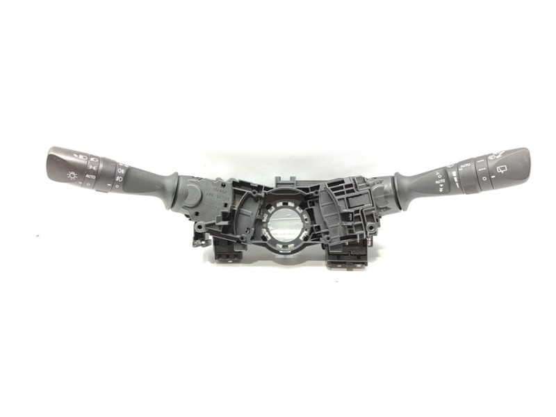 Recambio de mando multifuncion para toyota auris hybrid business referencia OEM IAM 8414002720  