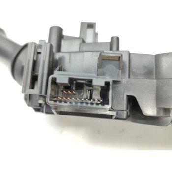 Recambio de mando multifuncion para toyota auris hybrid business referencia OEM IAM 8414002720  