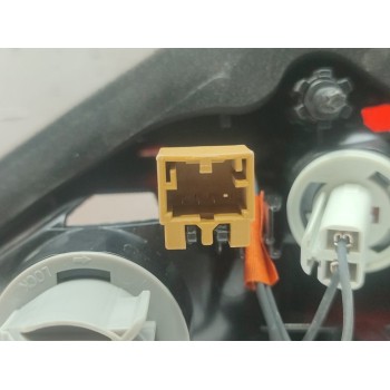 Recambio de piloto trasero derecho interior para audi a1 sportback (gba) 25 tfsi advanced referencia OEM IAM 82A945076  