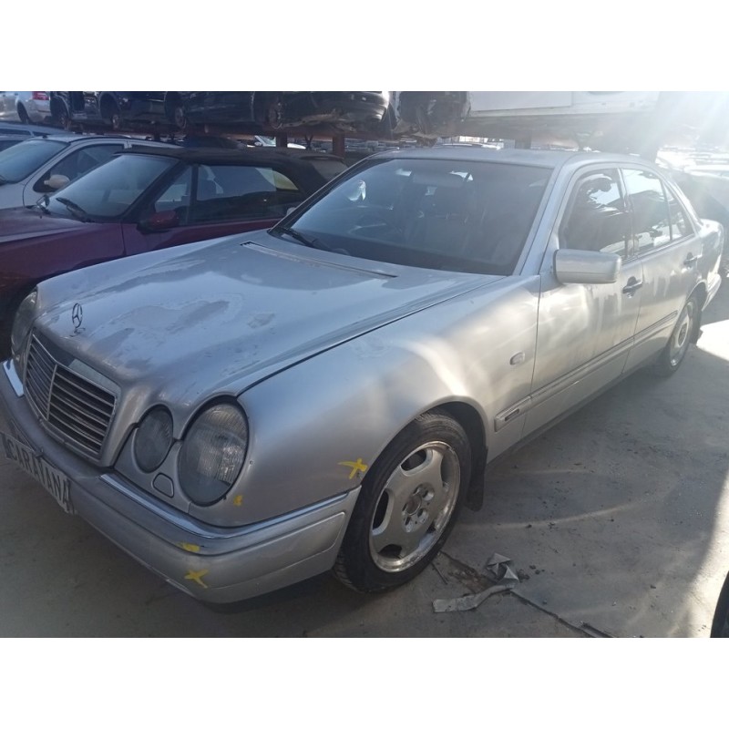mercedes-benz clase e (w210) berlina del año 1997