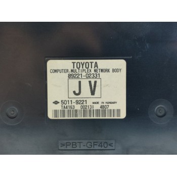 Recambio de caja reles / fusibles para toyota auris active referencia OEM IAM 8273012X80A  