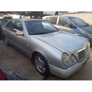 mercedes-benz clase e (w210) berlina del año 1997