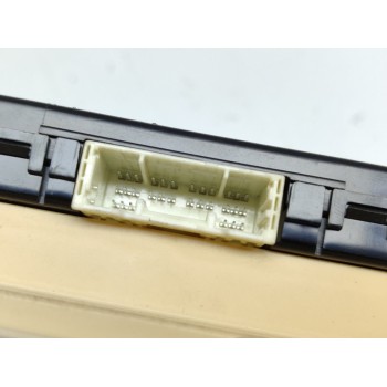 Recambio de caja reles / fusibles para toyota auris active referencia OEM IAM 8273012X80A  