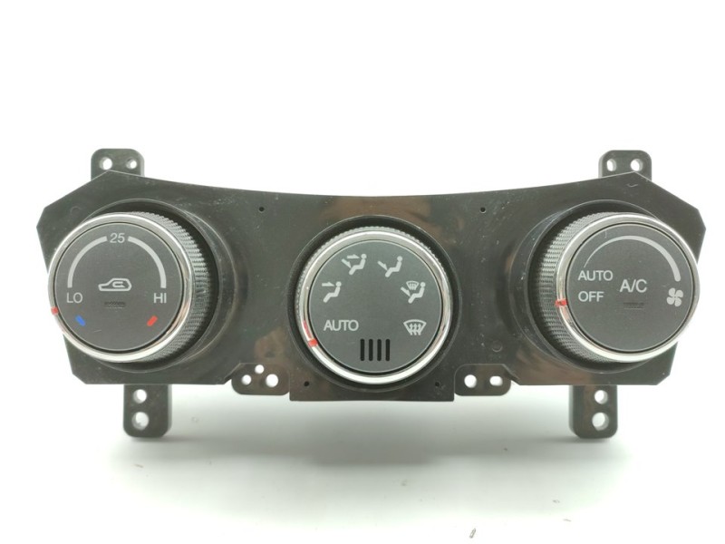 Recambio de mando climatizador para ssangyong korando crystal 4x2 referencia OEM IAM 6871034101  