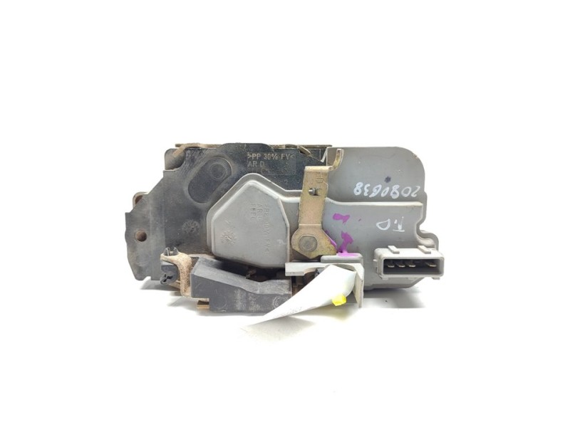 Recambio de cerradura puerta trasera derecha para peugeot 206 berlina xr referencia OEM IAM 913886  