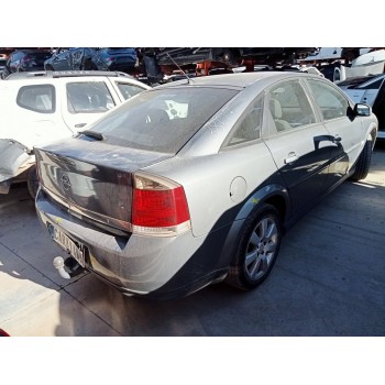 opel vectra c berlina del año 2005