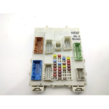 CAJA RELES / FUSIBLES 31394964 