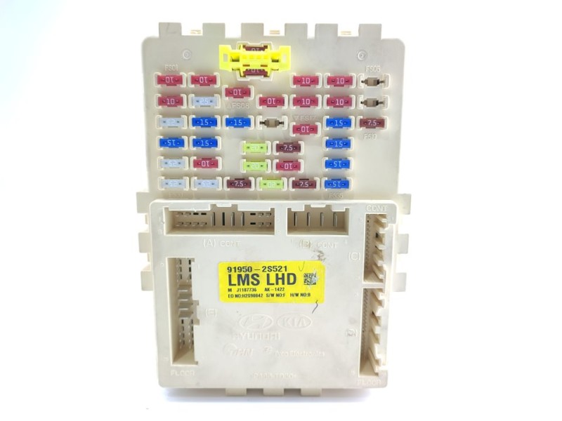 Recambio de caja reles / fusibles para hyundai ix35 classic 2wd referencia OEM IAM 919502S521  