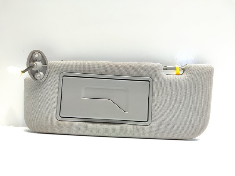 Recambio de parasol izquierdo para ssangyong korando crystal 4x2 referencia OEM IAM 7613034101ACE  