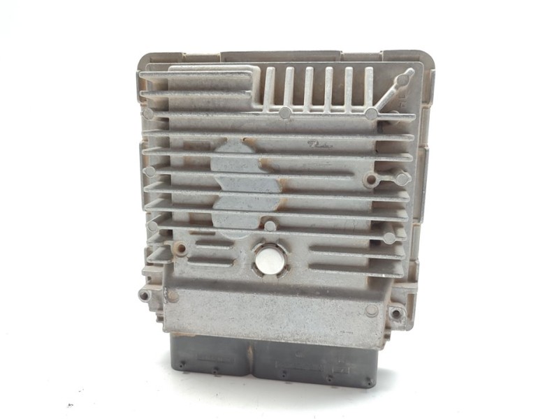 Recambio de centralita motor uce para seat ibiza st (6j8) copa referencia OEM IAM 03L906023LE  