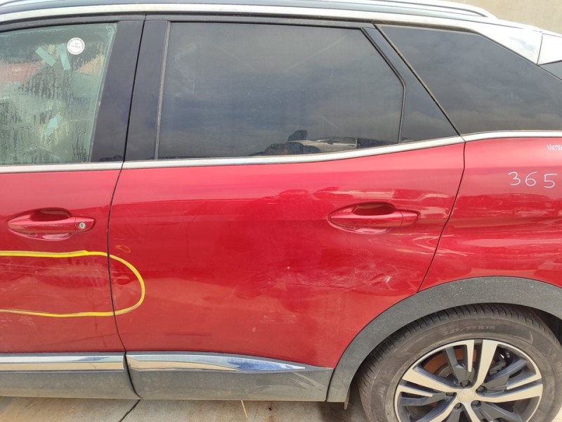 Recambio de puerta trasera izquierda para peugeot 3008 gt line referencia OEM IAM 9812317280  