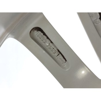 Recambio de llanta para dacia lodgy stepway referencia OEM IAM 403002441R  