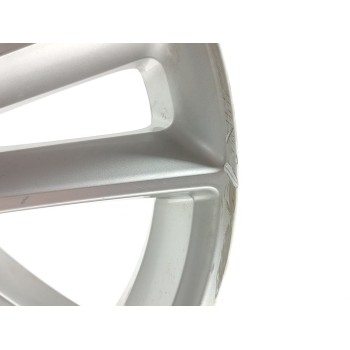 Recambio de llanta para dacia lodgy stepway referencia OEM IAM 403002441R  