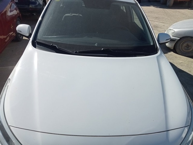 Recambio de capo para hyundai i20 essence referencia OEM IAM 66400C8000  