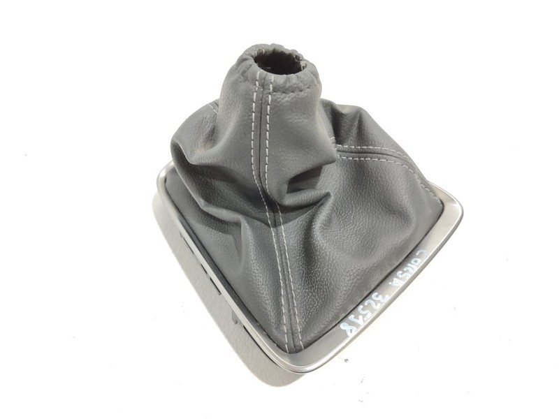 Recambio de guarnecidos palanca cambio para opel corsa f edition referencia OEM IAM 98298161ZD  