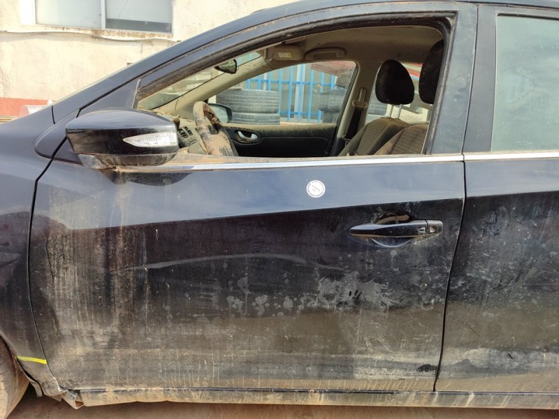 Recambio de puerta delantera izquierda para nissan pulsar (c13) acenta referencia OEM IAM H01013ZLMA  