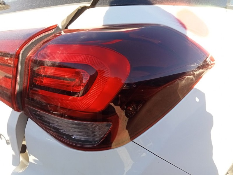 Recambio de piloto trasero derecho para hyundai i20 essence referencia OEM IAM 92402C8600  