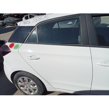 Recambio de puerta trasera derecha para hyundai i20 essence referencia OEM IAM 77004C8000  
