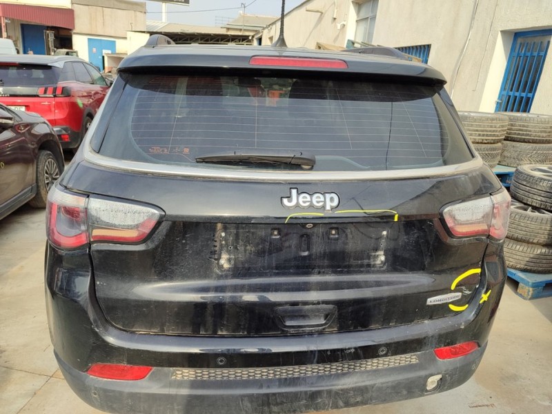 Recambio de porton trasero para jeep compass ii longitude 4x2 referencia OEM IAM 53482303  