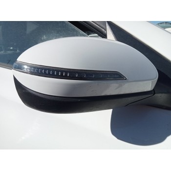 Recambio de retrovisor derecho para hyundai i20 essence referencia OEM IAM 87620C8101  