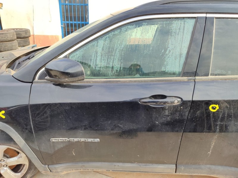 Recambio de puerta delantera izquierda para jeep compass ii longitude 4x2 referencia OEM IAM 52243921  