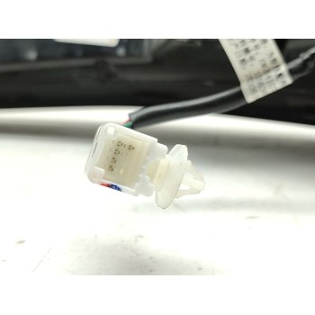 Recambio de piloto trasero central para byd dolphin 150 kw comfort referencia OEM IAM EM2E4107300B  