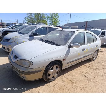 renault megane i fase 2 berlina (ba0) del año 2000