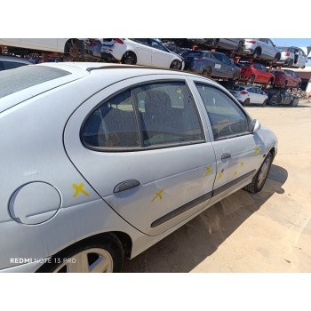 renault megane i fase 2 berlina (ba0) del año 2000