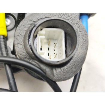 Recambio de cerradura puerta trasera derecha para toyota auris hybrid active business plus referencia OEM IAM 6905005051  