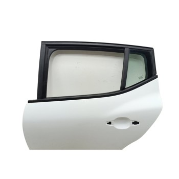 Recambio de puerta trasera izquierda para dacia sandero iii stepway essential referencia OEM IAM 821016131R  