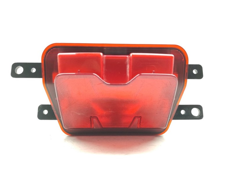 Recambio de piloto trasero central para mg 4 standard referencia OEM IAM 10976796  