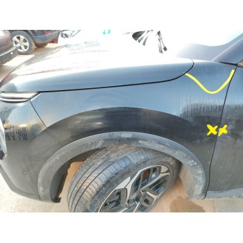 Recambio de aleta delantera izquierda para citroën c4 berlina shine referencia OEM IAM 9831194780  