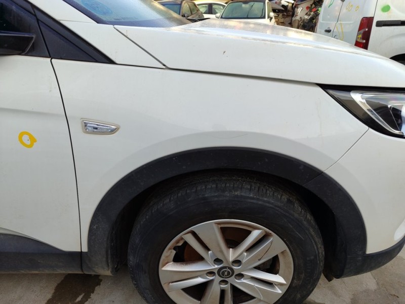 Recambio de aleta delantera derecha para opel grandland x business referencia OEM IAM 9817516980  