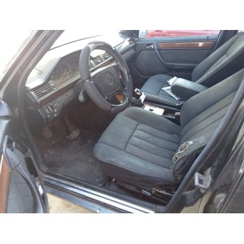 mercedes-benz clase e (w124) berlina del año 1993