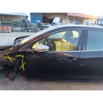 Recambio de puerta delantera izquierda para peugeot 208 allure referencia OEM IAM 9807820780  