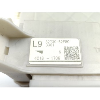 Recambio de caja reles / fusibles para toyota yaris active referencia OEM IAM 8273052F80  