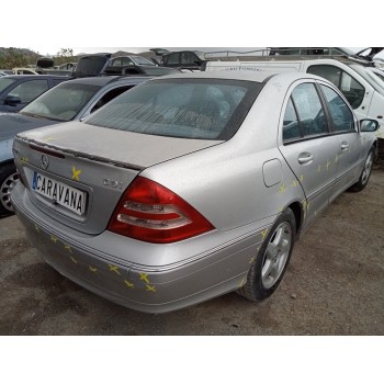 mercedes-benz clase c (w203) berlina del año 2002