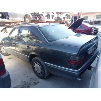 mercedes-benz clase e (w124) berlina del año 1993