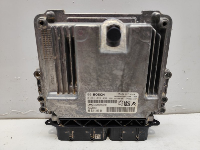 Recambio de centralita motor uce para opel vivaro furgón m express referencia OEM IAM 0281039490  