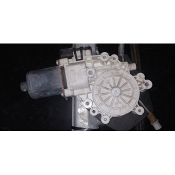 Recambio de elevalunas delantero derecho para mitsubishi colt berlina 3 (cz) 1.5 di-d instyle referencia OEM IAM RA2052P1  