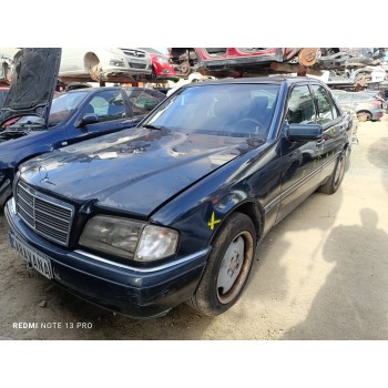 mercedes-benz clase c (w202) berlina del año 2003