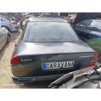 mercedes-benz clase c (w202) berlina del año 2003