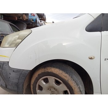 Recambio de aleta delantera izquierda para peugeot partner kombi premium referencia OEM IAM 7840W2  