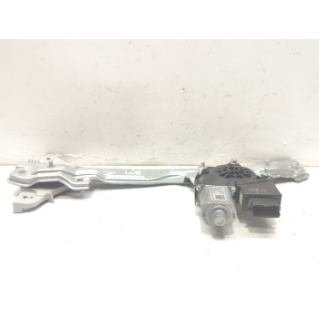 ELEVALUNAS DELANTERO IZQUIERDO 82401J9010 