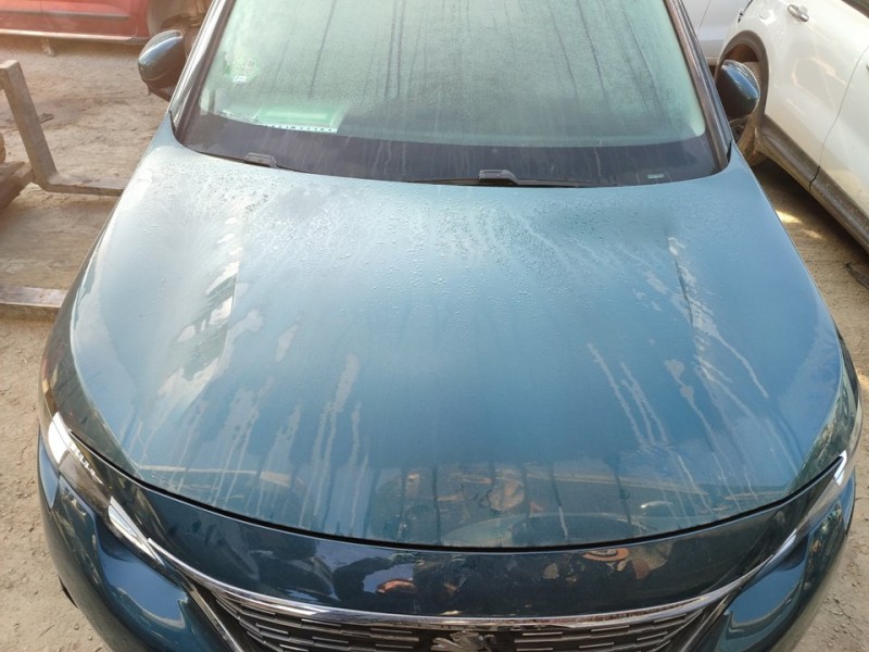 Recambio de capo para peugeot 5008 allure referencia OEM IAM 9812305580  